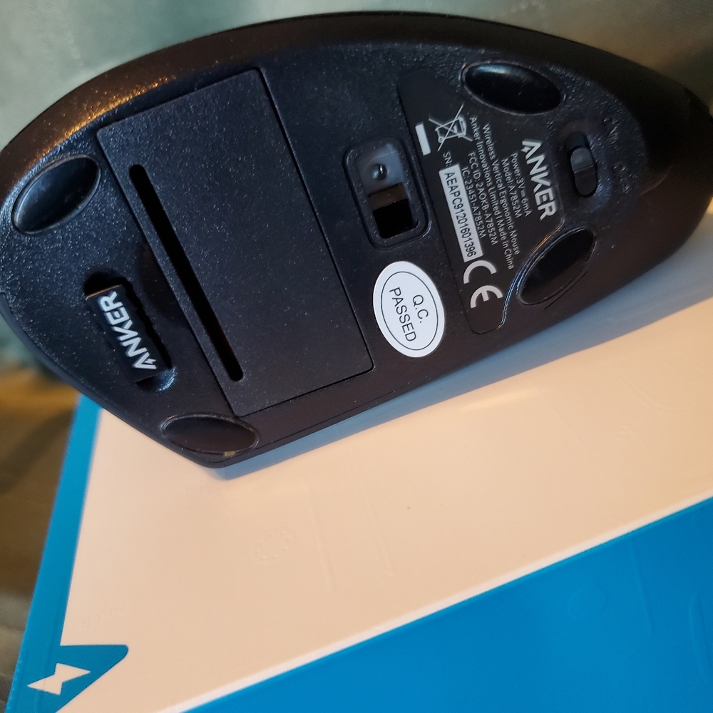 Anker wireless ergonomic mouse - Picture 3 of 3